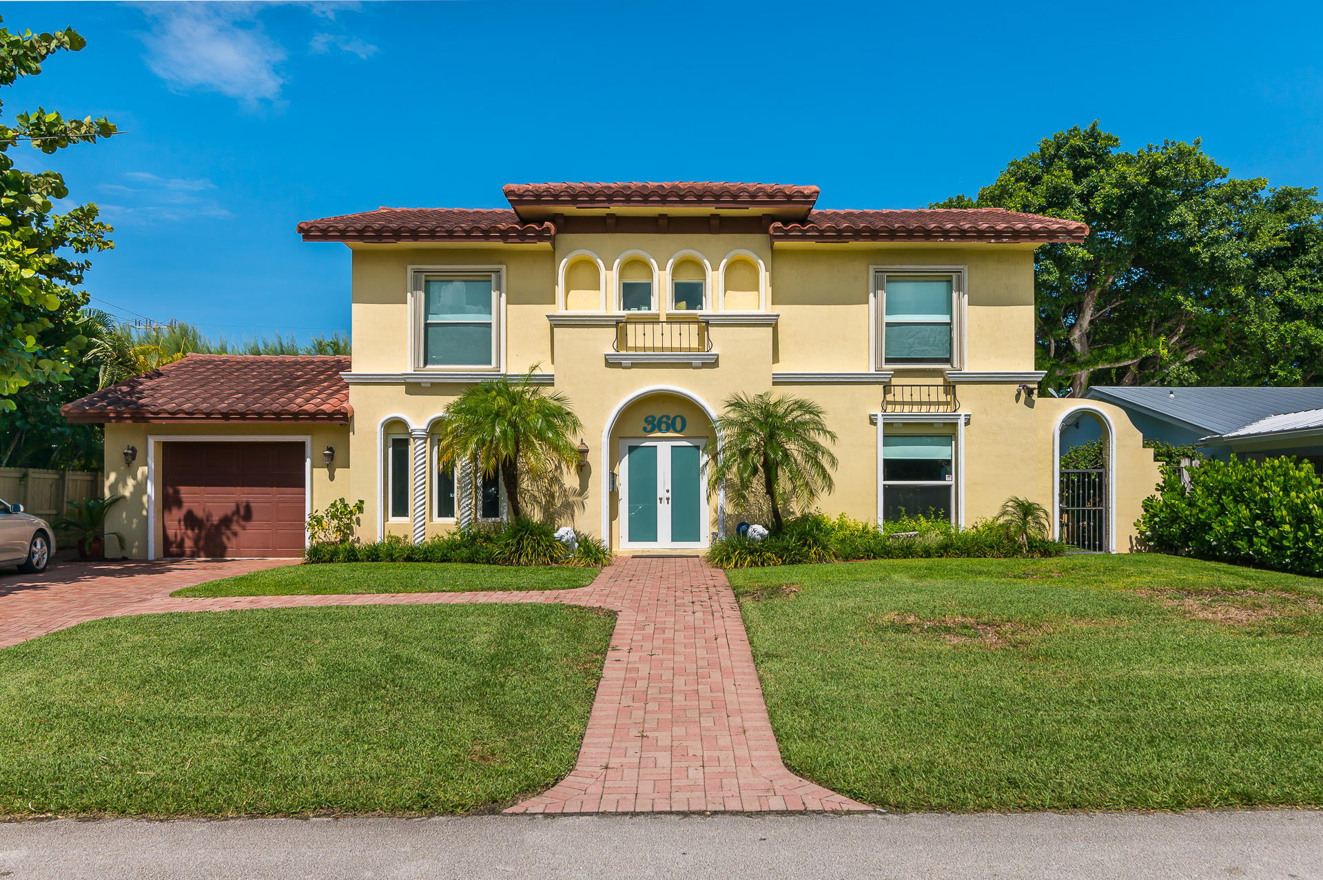 360 Northeast Wavecrest Way Boca Raton, FL 33432 - Photo 1 of 21 Exterior