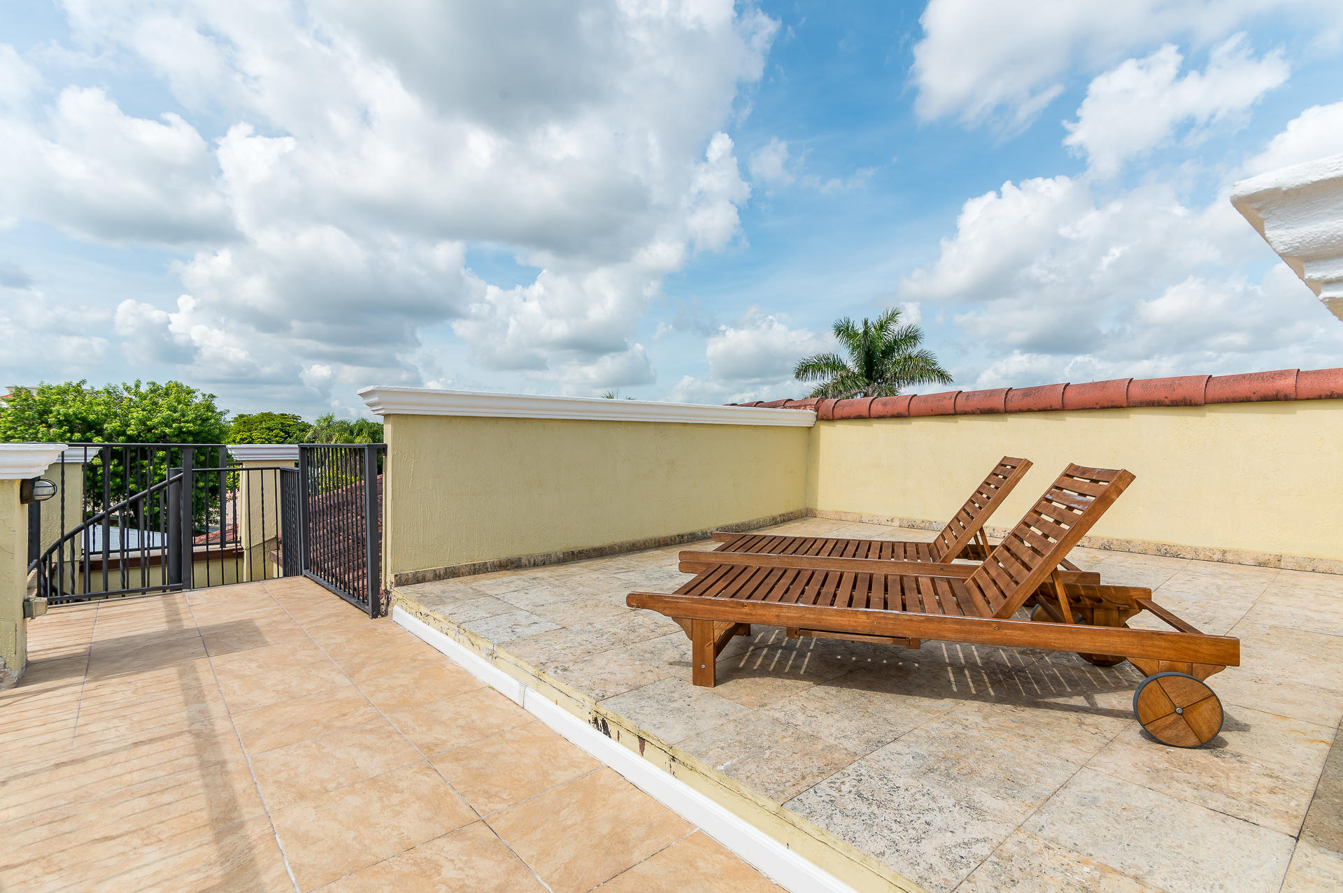 360 Northeast Wavecrest Way Boca Raton, FL 33432 - Photo 19 of 21 photo-15