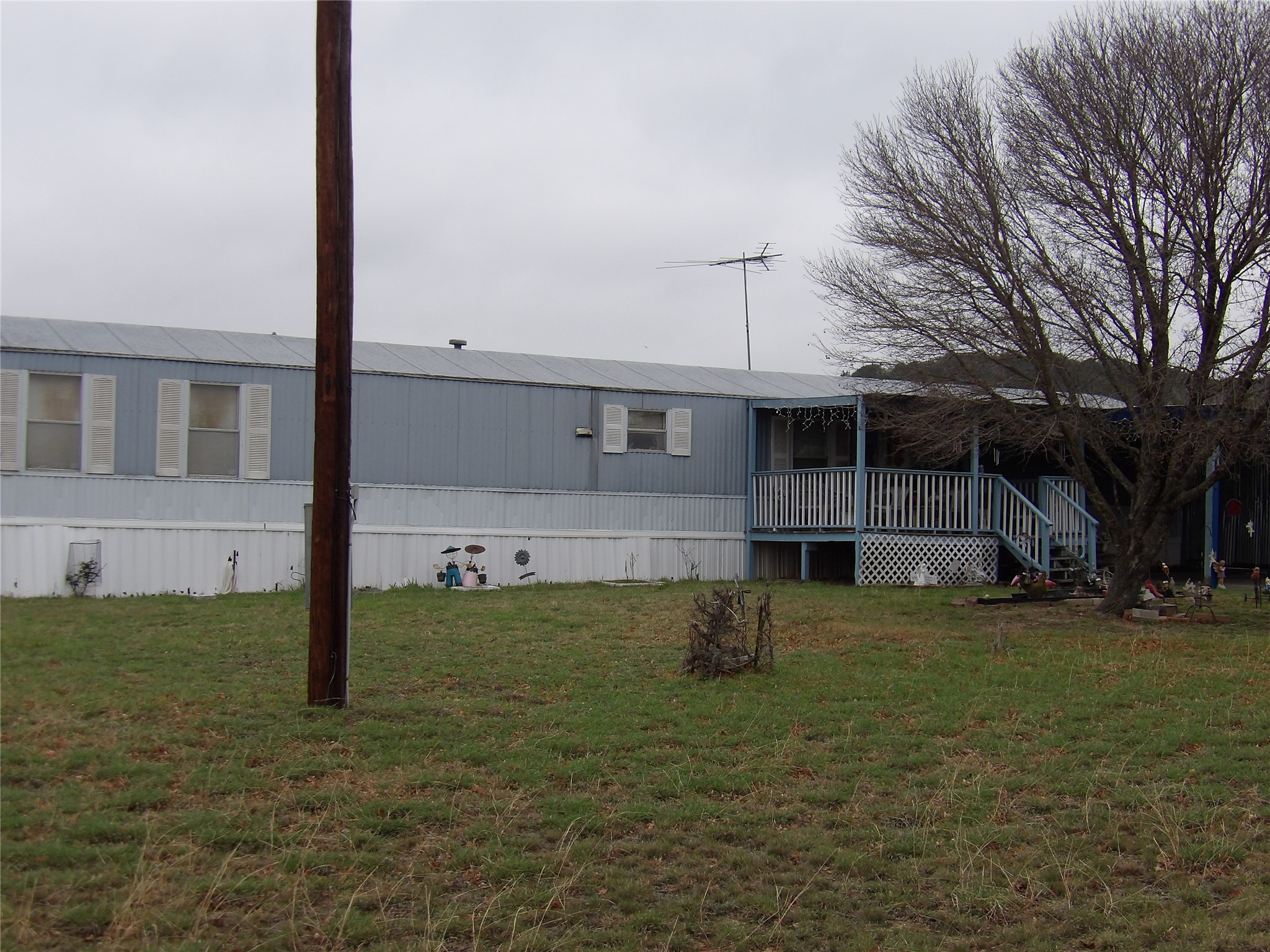 4748 County Road 3220 Kempner, TX 76539 - Photo 14 of 17 a backyard of a house with barbeque oven