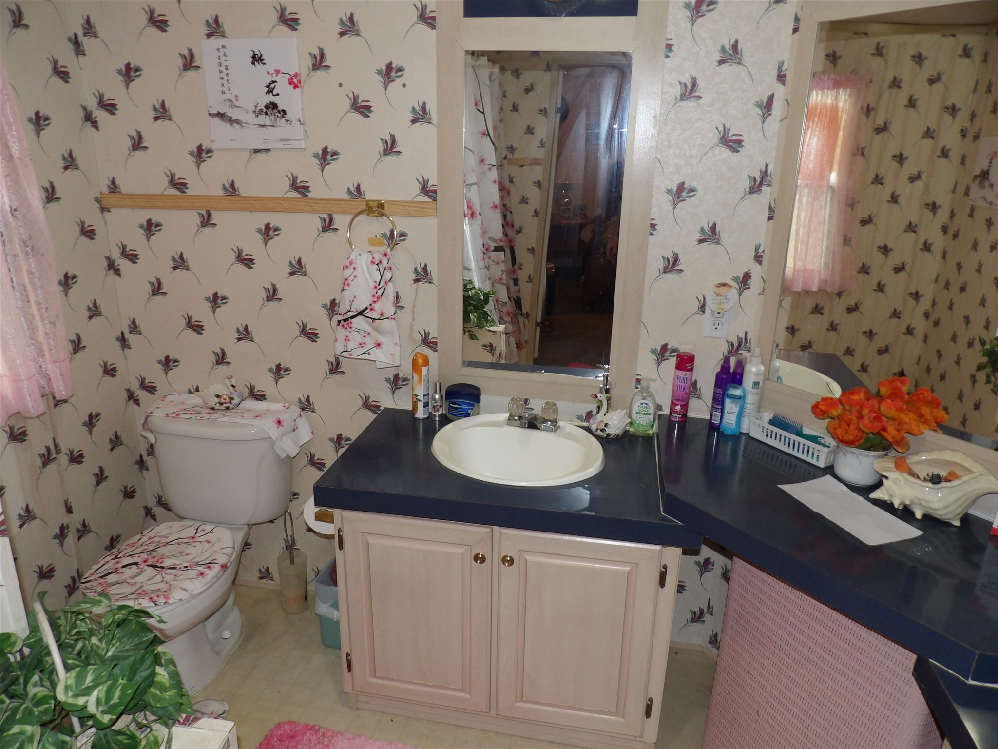 4748 County Road 3220 Kempner, TX 76539 - Photo 7 of 17 a bathroom with a sink toilet and shower