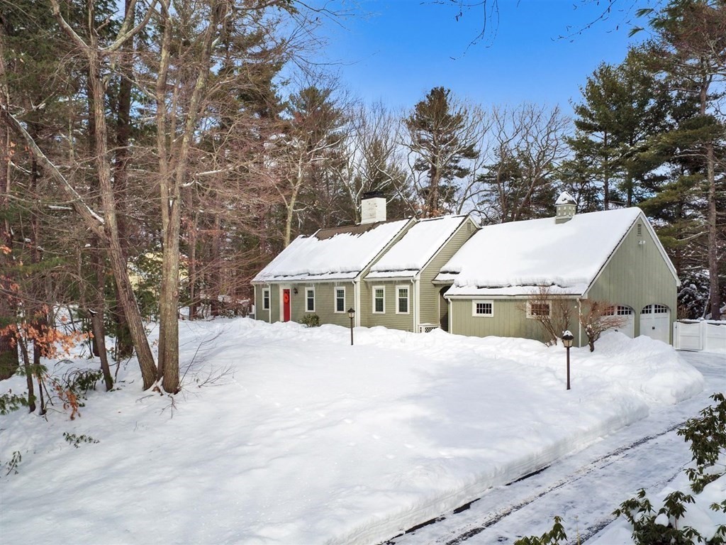27 Herrick Road Boxford, MA 01921 - Photo 1 of 34