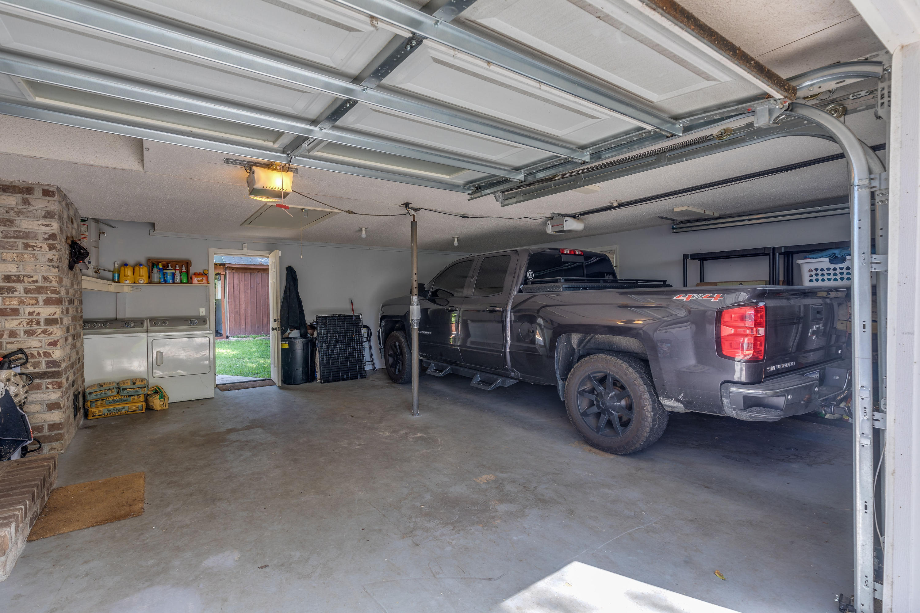 1058 Yeamans Hall Road Hanahan, SC 29410 - Photo 32 of 42 1058YeamansHallRd10