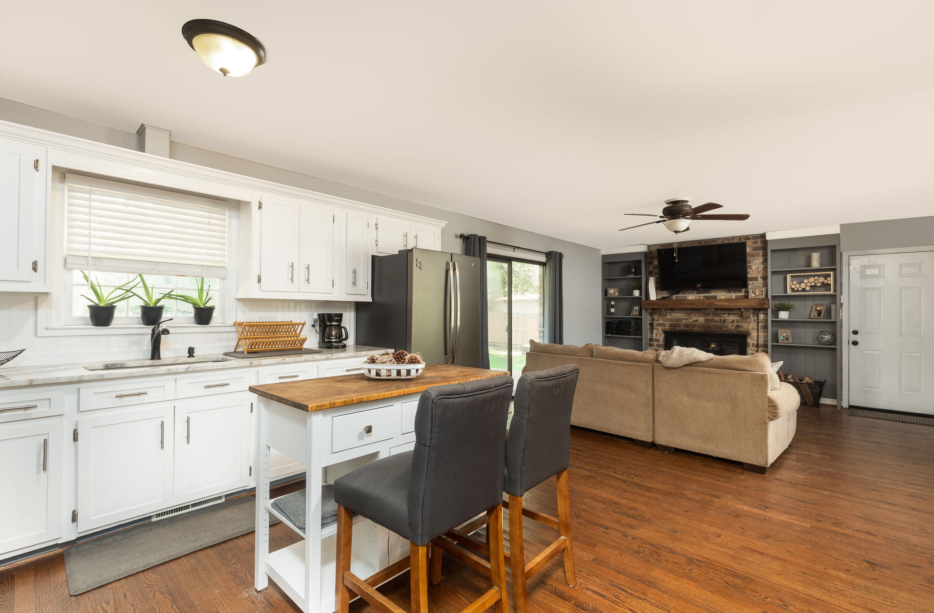 1058 Yeamans Hall Road Hanahan, SC 29410 - Photo 8 of 42 4T4A1127-Edit
