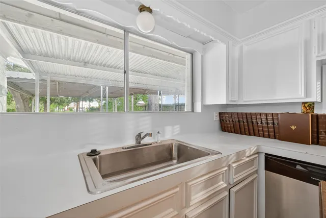 $1,800 | 3438 5th Street, Stafford, TX 77477