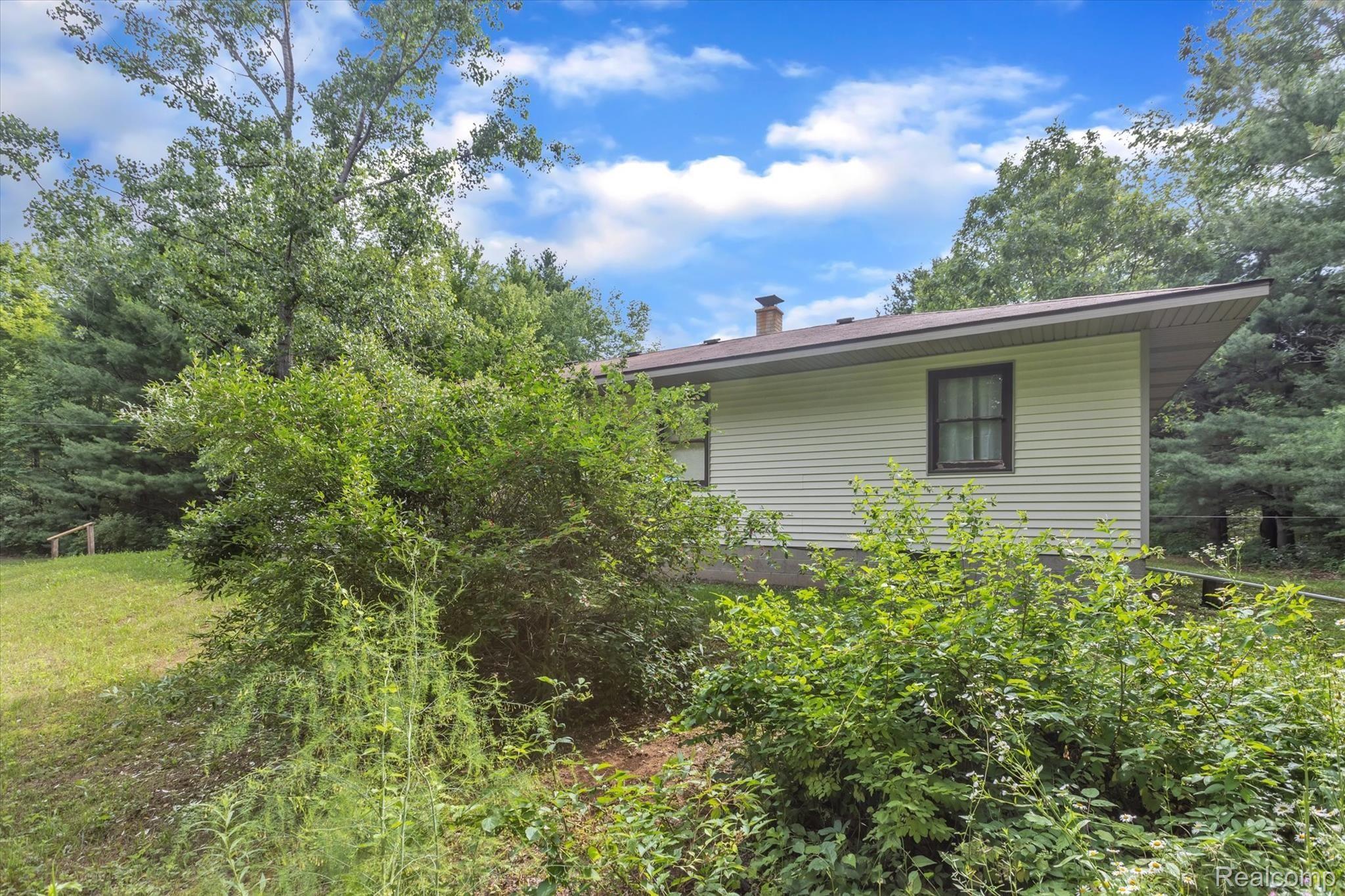 4267 Oak Road Vassar, MI 48768 - Photo 33 of 33 33-4267-Oak-Rd-Windowstill-Real-Estate-Photography-33.jpg