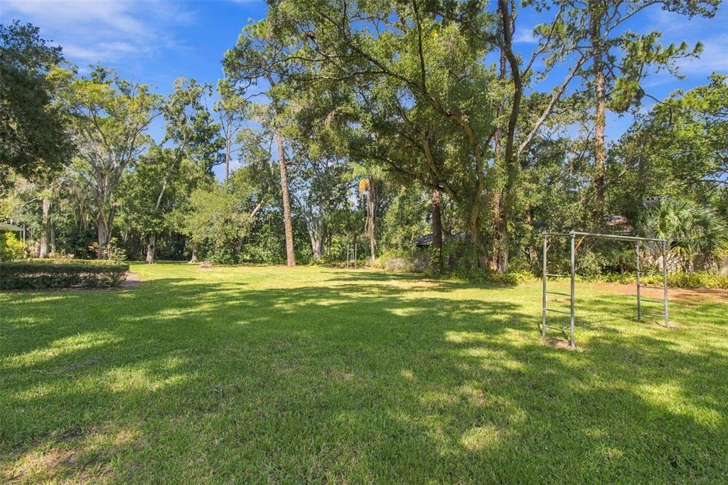 1996 Glenn Road Clearwater, FL 33764 - Photo 12 of 51 Gallery Image 12