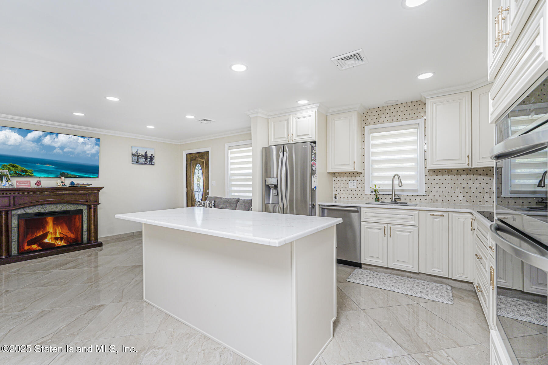 148 Sturges Street Staten Island, NY 10314 - Photo 6 of 27 Photo Mar 02 2018, 5 31 19 PM