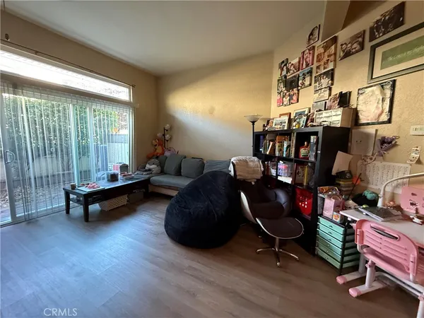 $460,000 | 38 Brownfield Lane, Pomona, CA 91766