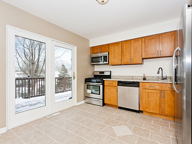6060 Spring Lane Matteson, IL 60443 - Photo 10 of 22