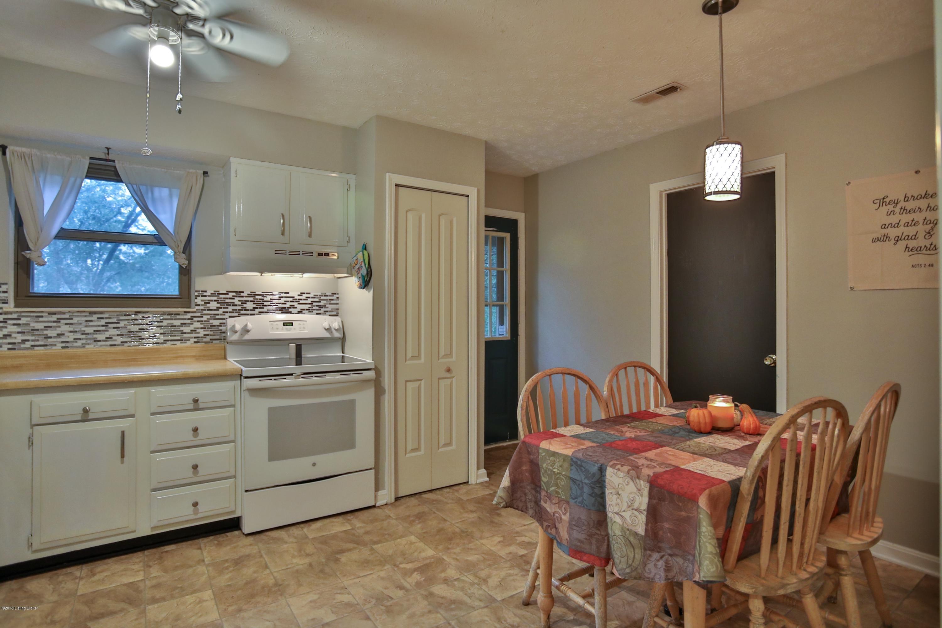 6203 Park Road Crestwood, KY 40014 - Photo 5 of 22 4E0A7300