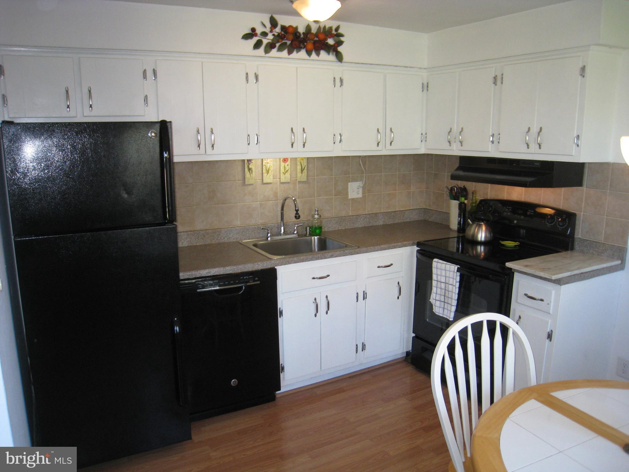 5 Sunnybrook Road Stratford, NJ 08084 - Photo 4 of 15