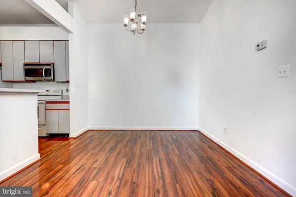 $1,800 | 13700 Modrad Way, Unit 8A34, Silver Spring, MD 20904