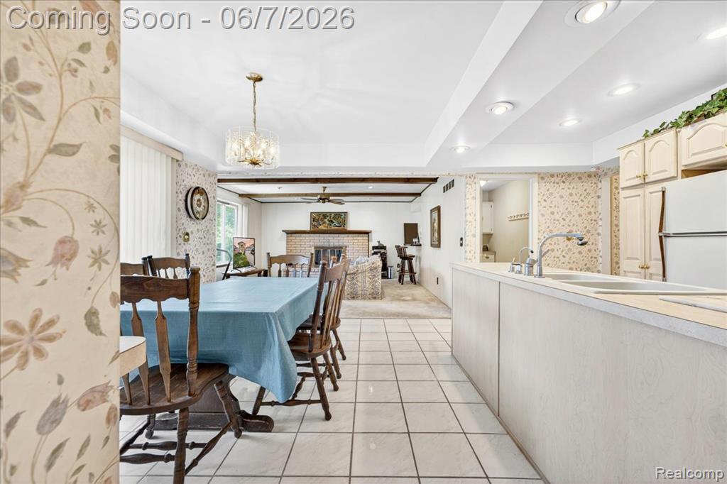 20257 Coachwood Road Riverview, MI 48193 - Photo 9 of 44