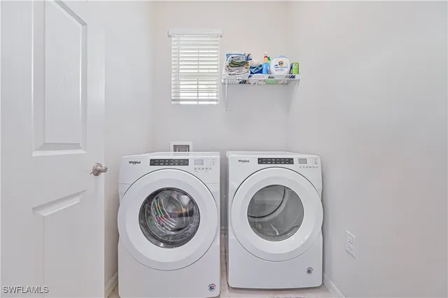 $319,900 | 2113 Summersweet Drive, Alva, FL 33920