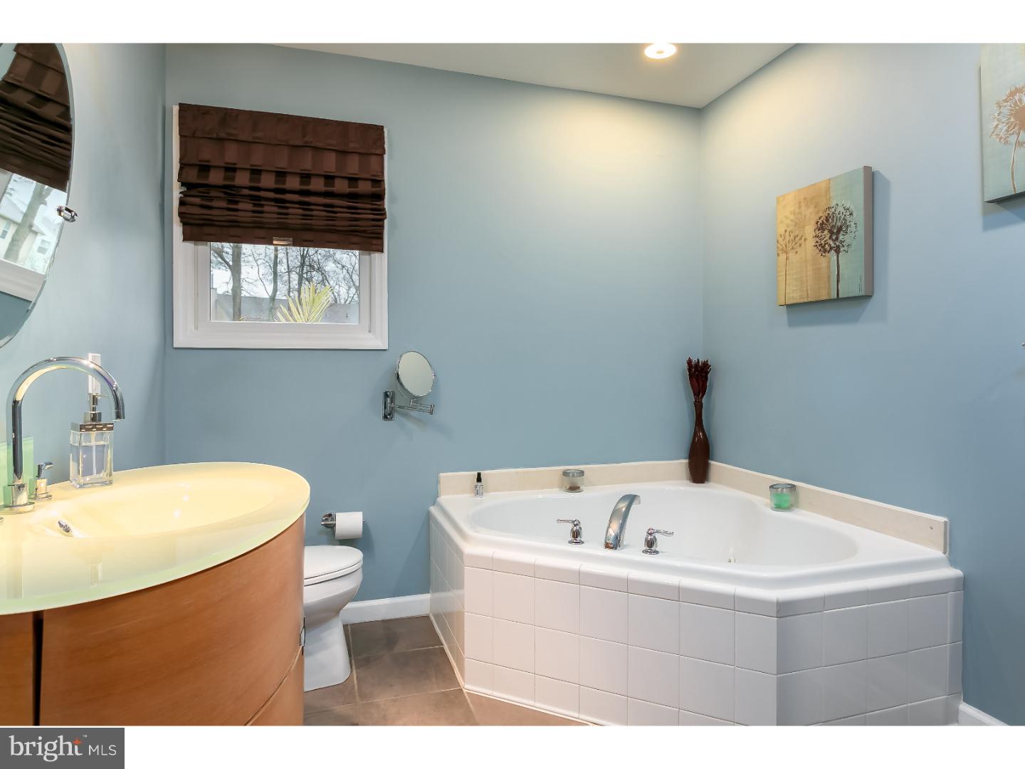 26 Penn Road Voorhees, NJ 08043 - Photo 18 of 25 Gallery Image 18
