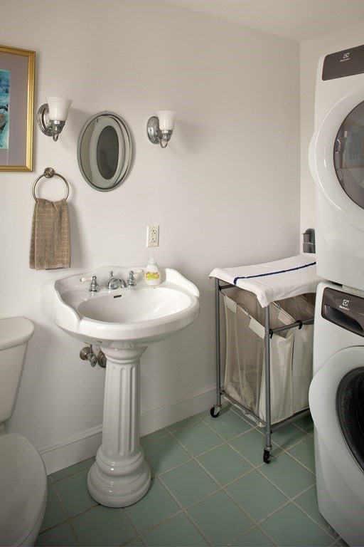 9 3rd Street Hull, MA 02045 - Photo 12 of 22 Gallery Image 12