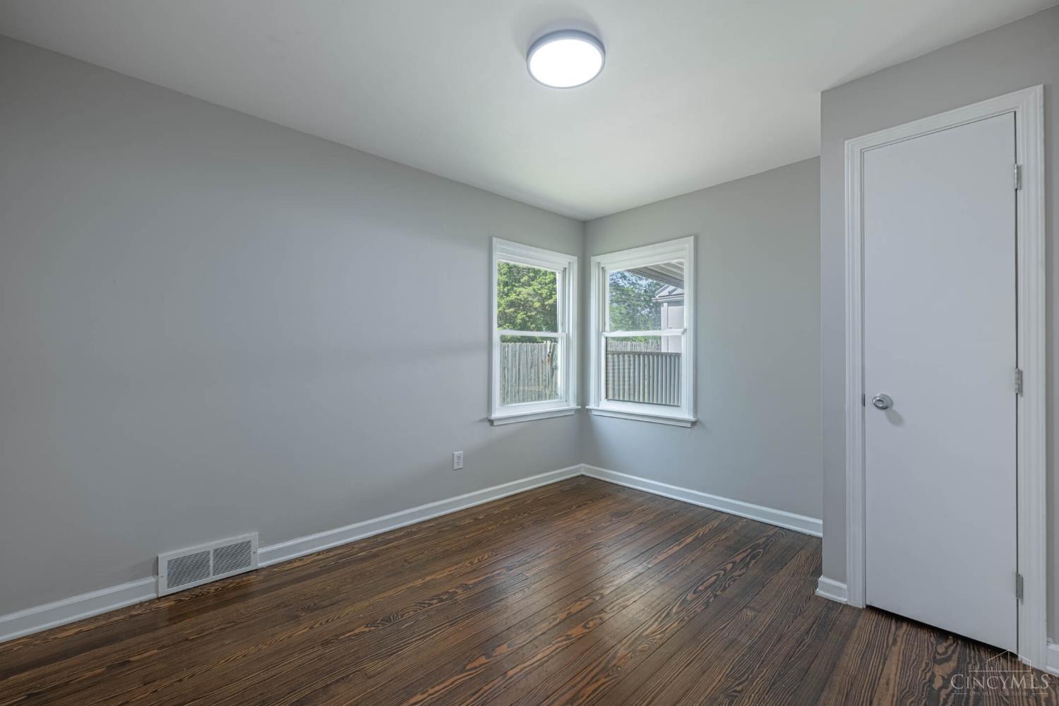 507 South Highview Road Middletown, OH 45044 - Photo 9 of 22