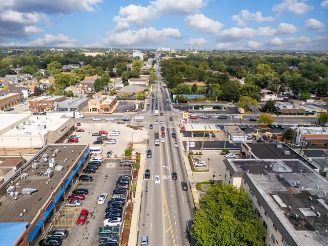 $114,000 | 1227 South Harlem Avenue, Unit 307, Berwyn, IL 60402