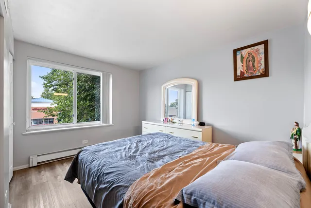 $114,000 | 1227 South Harlem Avenue, Unit 307, Berwyn, IL 60402