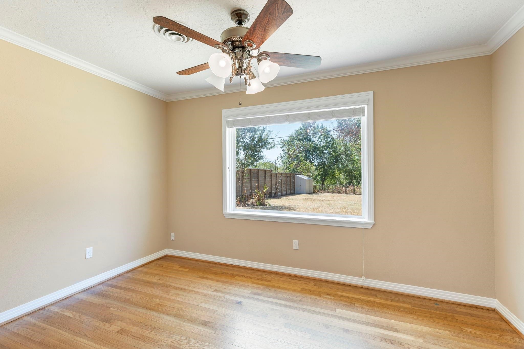 1802 Turnpike Road Houston, TX 77008 - Photo 24 of 47
