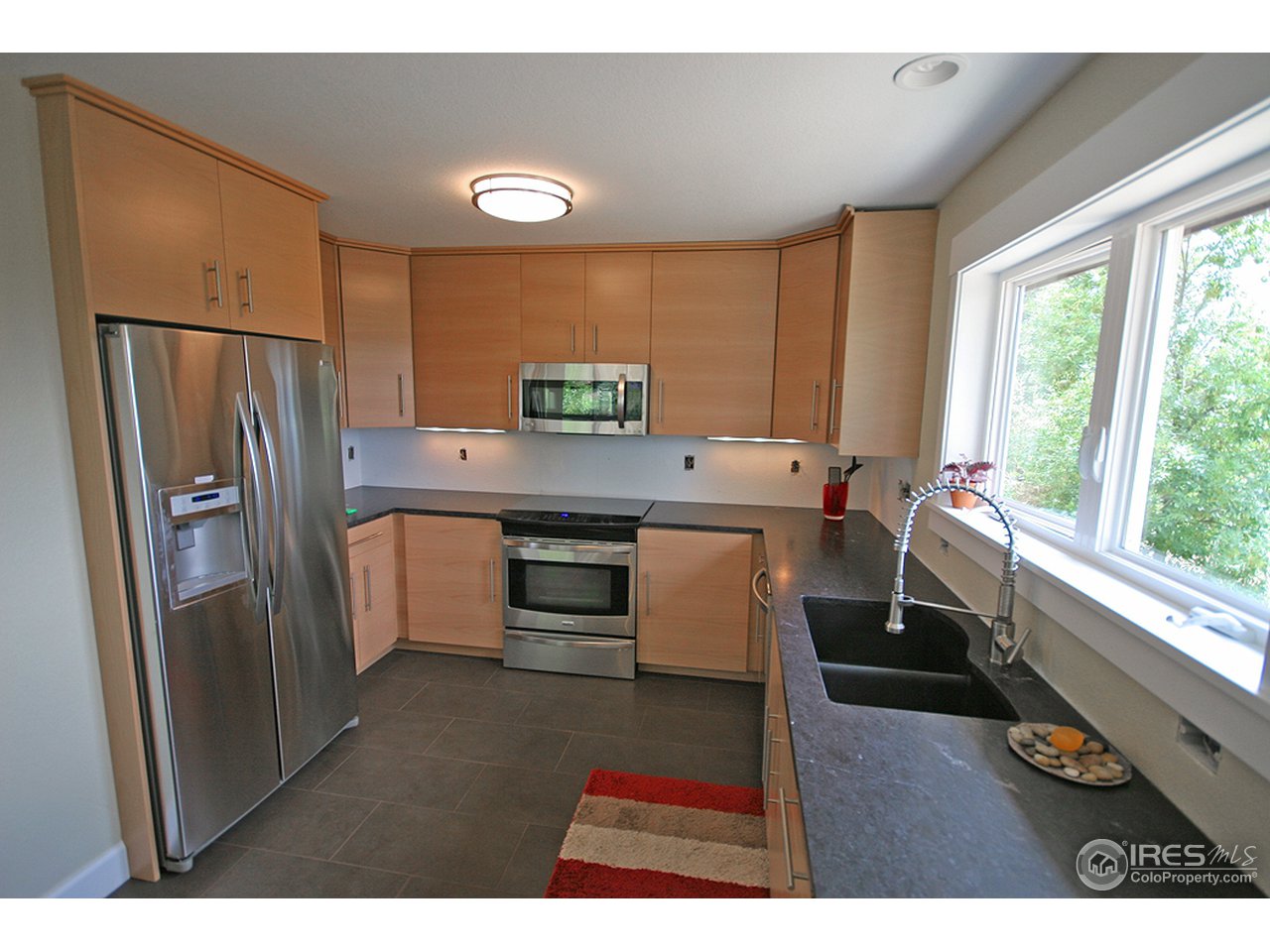 1043 Ravenwood Road Boulder, CO 80303 - Photo 4 of 18 Kitchen