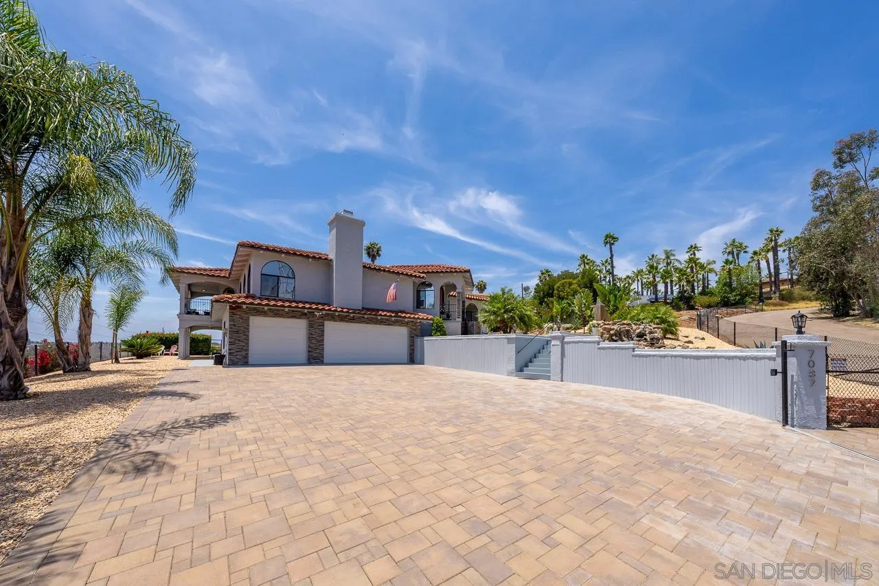 7087 Rancho Santa Fe View Court Rancho Santa Fe, CA 92067 - Photo 2 of 56