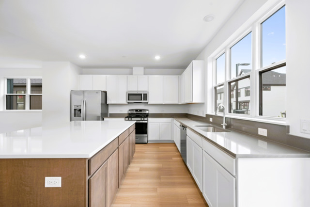 6417 Main Street Morton Grove, IL 60053 - Photo 10 of 23