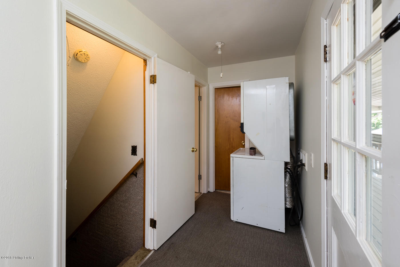 1401 Knight Road Louisville, KY 40214 - Photo 21 of 29 Laundry / mud room