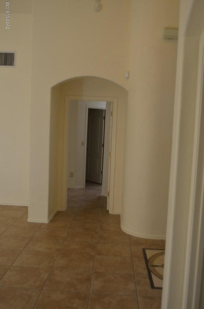 11240 North Sawtooth Road Oro Valley, AZ 85737 - Photo 16 of 44