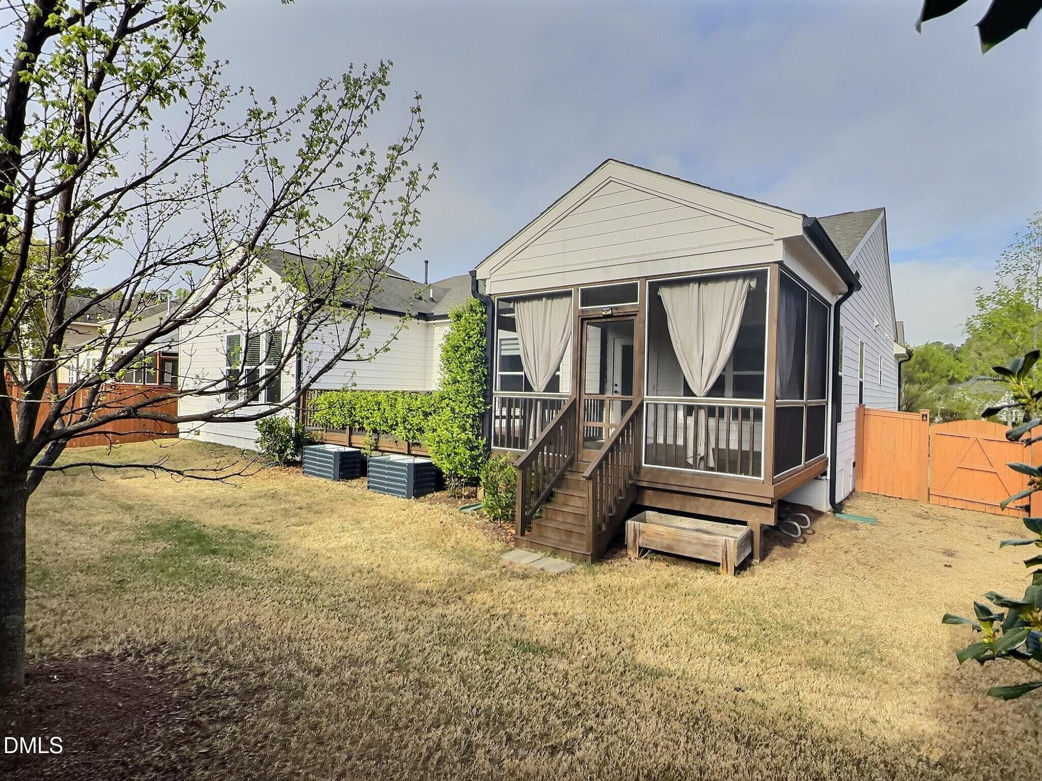 236 Oakmere Drive Cary, NC 27513 - Photo 41 of 49 378b8f7af573d08b793f8e9142ccb40fcd94f329