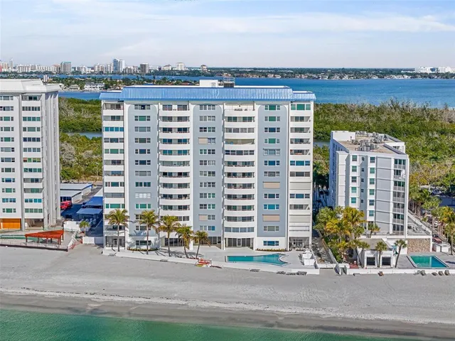 $6,000 | 1750 Benjamin Franklin Drive, Unit 8D, Sarasota, FL 34236