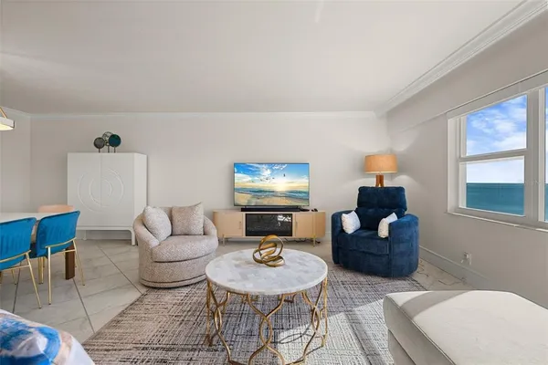 $6,500 | 1750 Benjamin Franklin Drive, Unit 8D, Sarasota, FL 34236