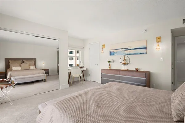 $6,500 | 1750 Benjamin Franklin Drive, Unit 8D, Sarasota, FL 34236