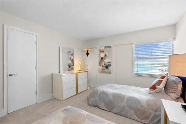 $6,500 | 1750 Benjamin Franklin Drive, Unit 8D, Sarasota, FL 34236