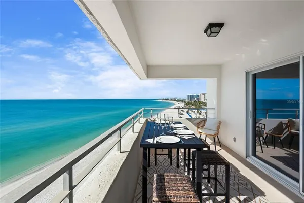 $6,500 | 1750 Benjamin Franklin Drive, Unit 8D, Sarasota, FL 34236