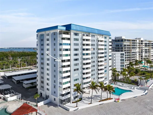 $6,500 | 1750 Benjamin Franklin Drive, Unit 8D, Sarasota, FL 34236