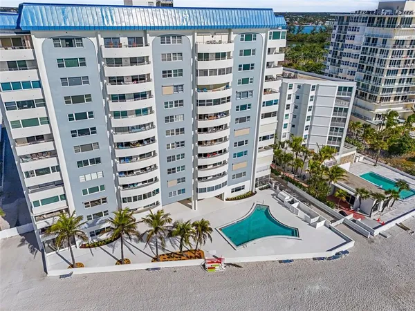 $6,500 | 1750 Benjamin Franklin Drive, Unit 8D, Sarasota, FL 34236