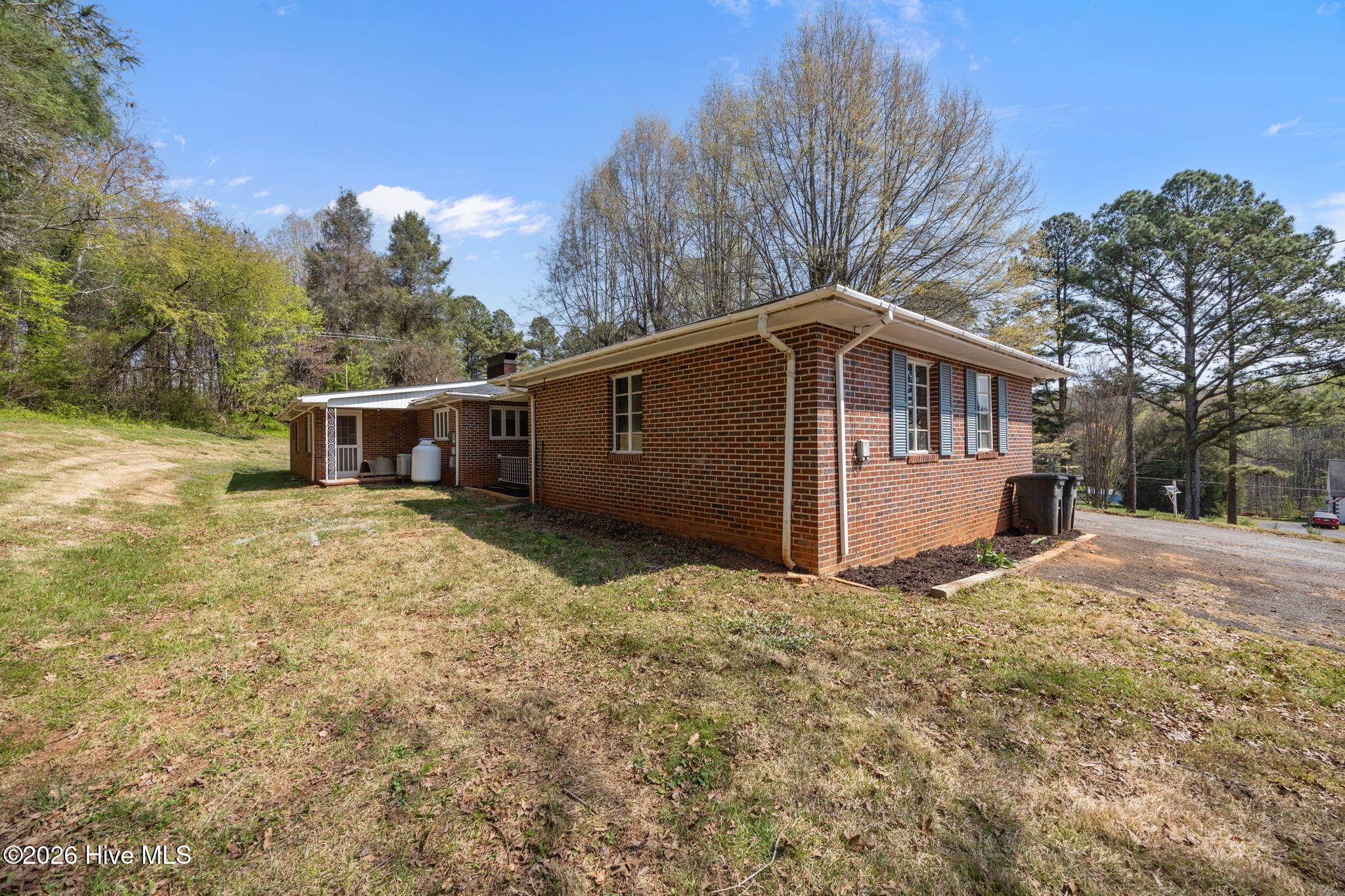 2297 Austin Traphill Road Elkin, NC 28621 - Photo 7 of 42 42-web-or-mls-IMG_2891