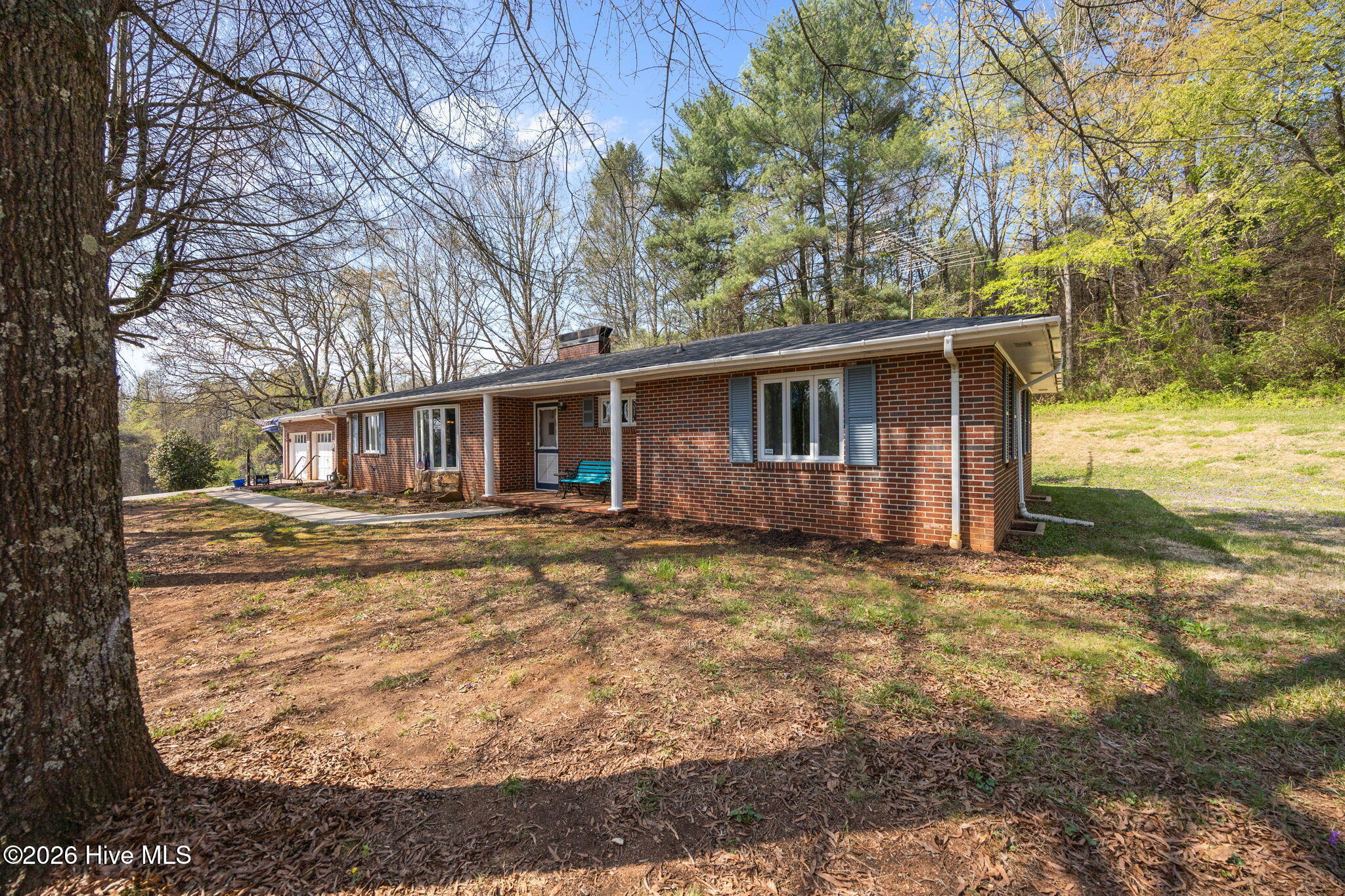 2297 Austin Traphill Road Elkin, NC 28621 - Photo 8 of 42 39-web-or-mls-IMG_2888