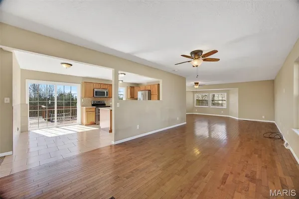 $415,000 | 32262 Hwy Ac, Lebanon, MO 65536