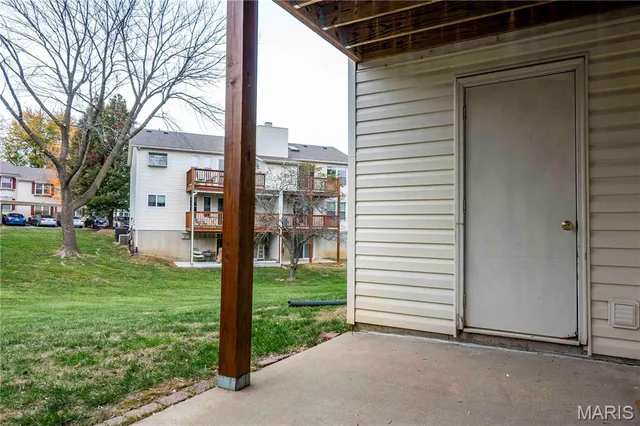 $129,900 | 61 Sugar Ridge Court, Unit 3, St. Peters, MO 63376