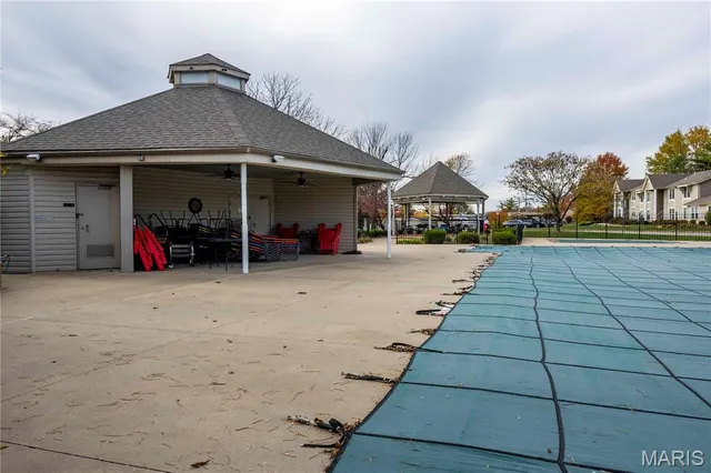 $129,900 | 61 Sugar Ridge Court, Unit 3, St. Peters, MO 63376