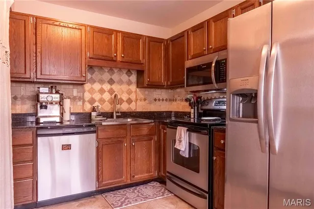 $129,900 | 61 Sugar Ridge Court, Unit 3, St. Peters, MO 63376