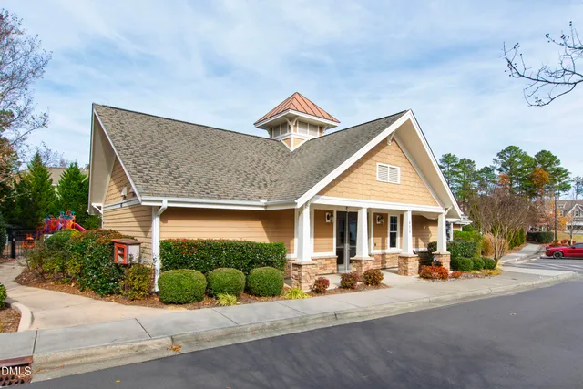 $550,000 | 549 Kings Glen Way, Wake Forest, NC 27587