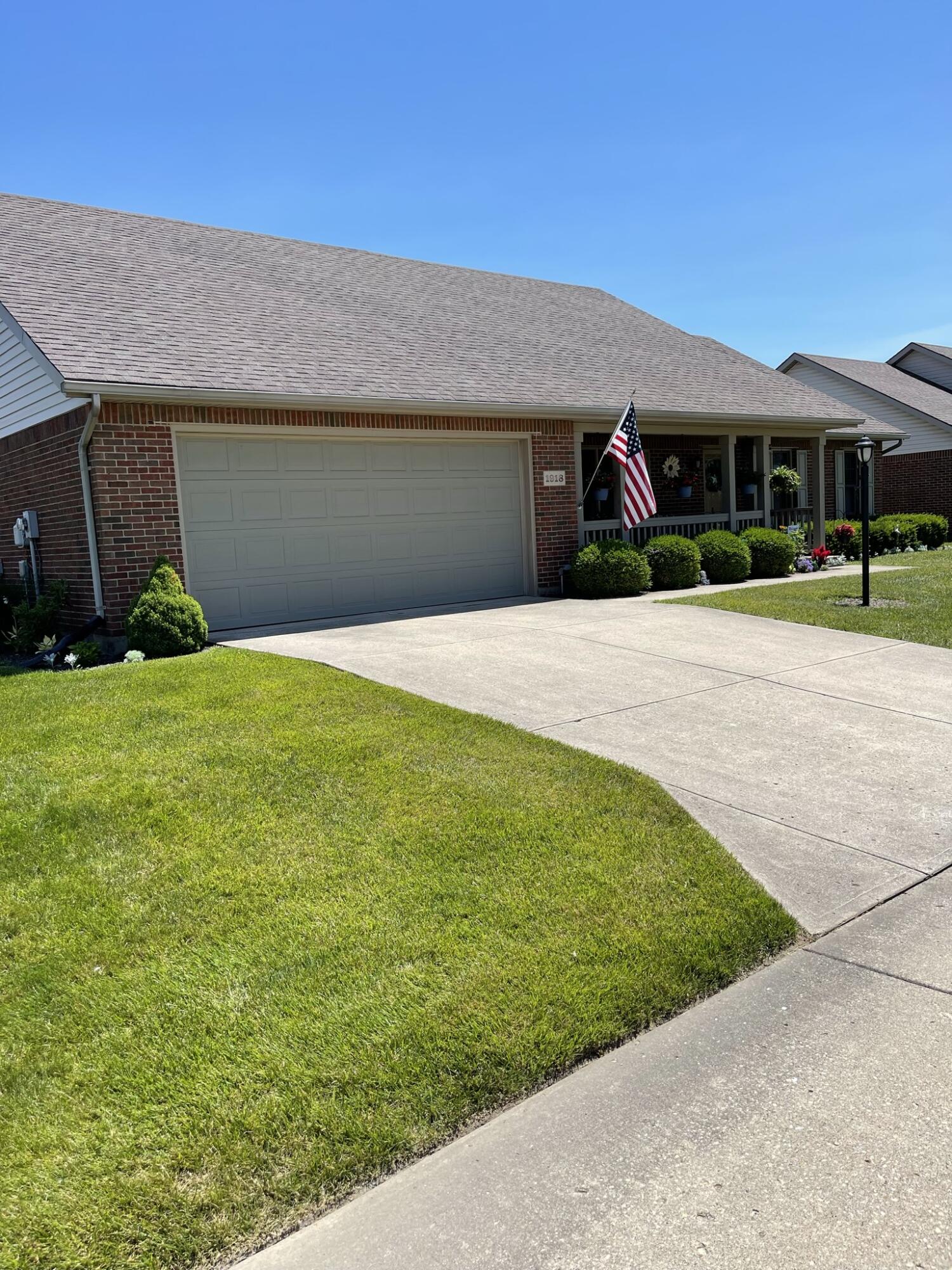1918 Cattail Springfield, OH 45502 - Photo 2 of 51