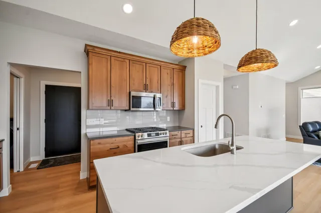 $640,000 | 1732 Spruce Street, Farmington, MN 55024