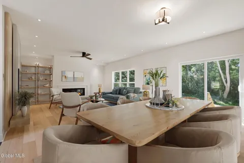 $675,000 | 1 Aspen Circle, Albany, NY 12208