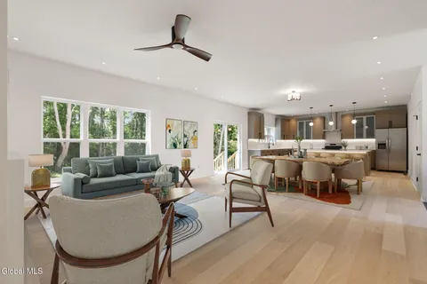 $675,000 | 1 Aspen Circle, Albany, NY 12208