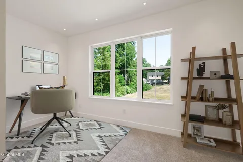 $675,000 | 1 Aspen Circle, Albany, NY 12208