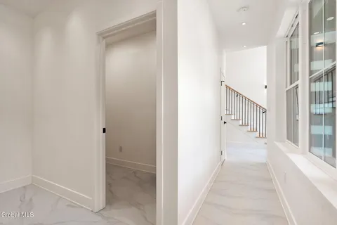 $675,000 | 1 Aspen Circle, Albany, NY 12208